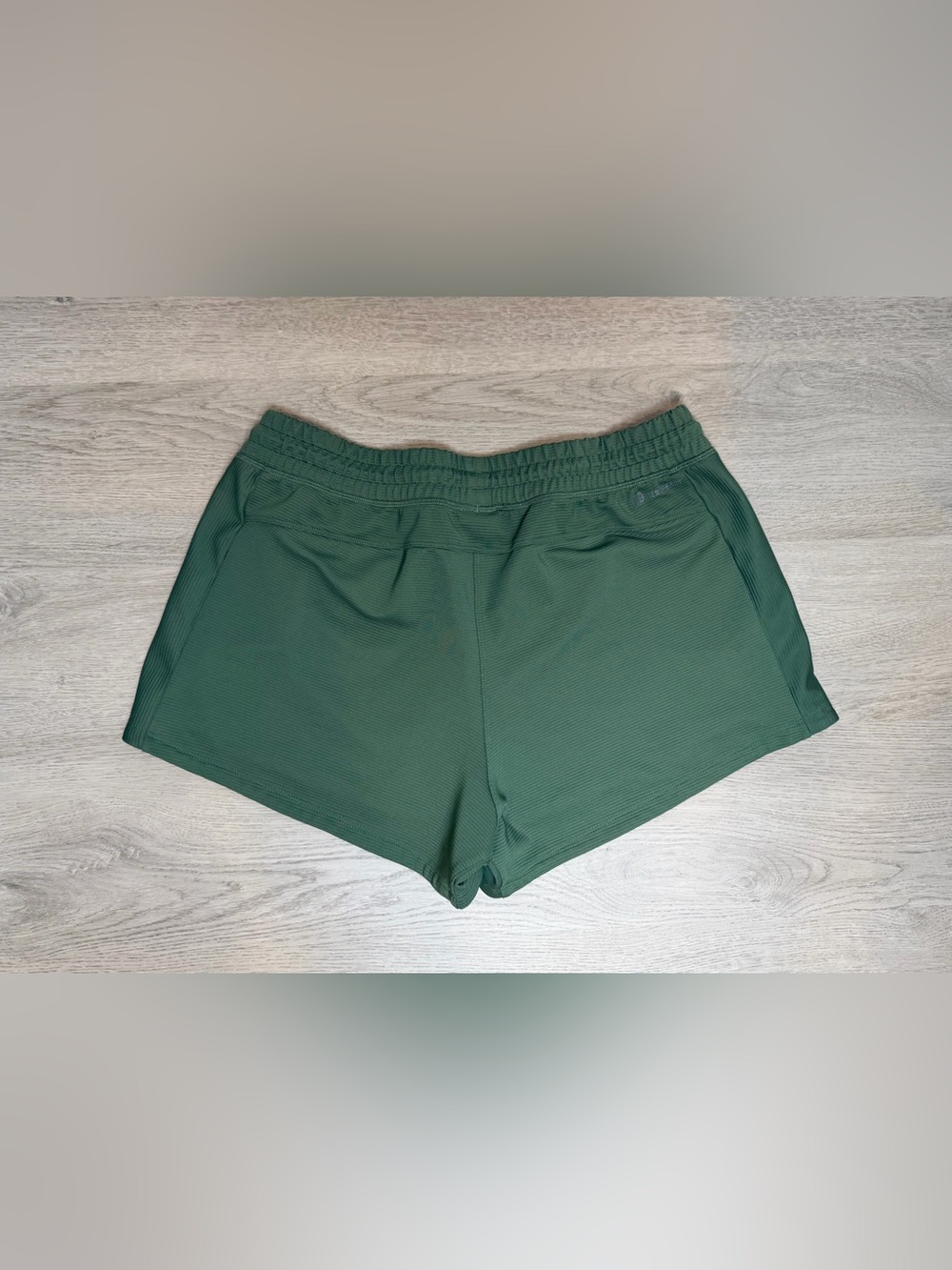adidas Women's Pacer Ribbed Training Shorts Olive Green - Size M EUC - Picture 9 of 10